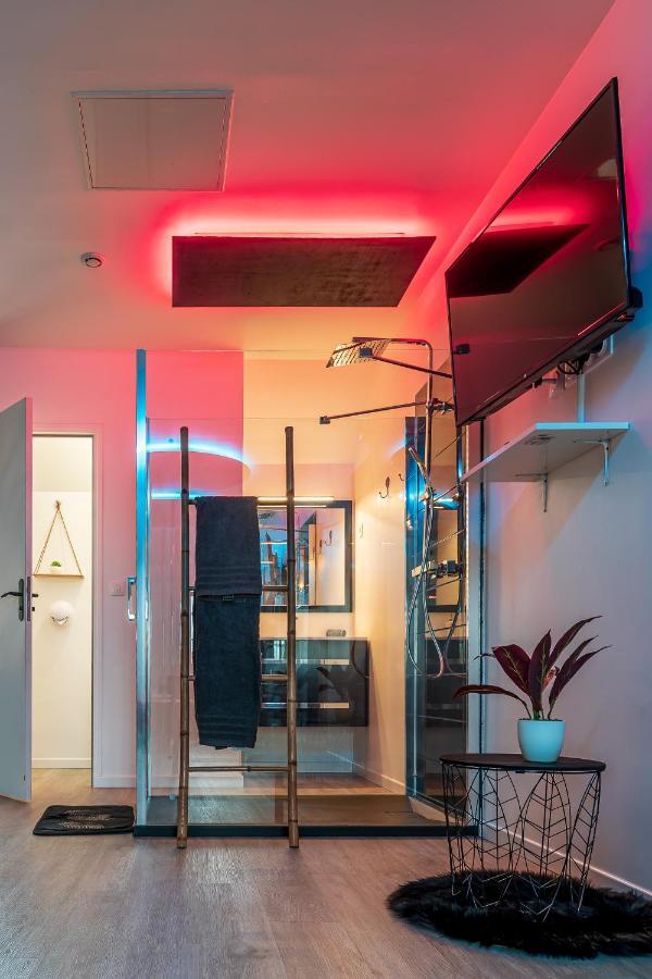 Suite L'Echappee - Maison Romantique - Spa & Sauna Privatif- Pole Dance - Lit Rond Avec Miroir Au Plafond Pezarches Kültér fotó